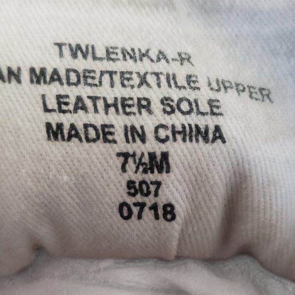 Tommy Hilfiger Wm's Lenka Lace up  Sneakers Size 7.5 - Picture 5 of 9